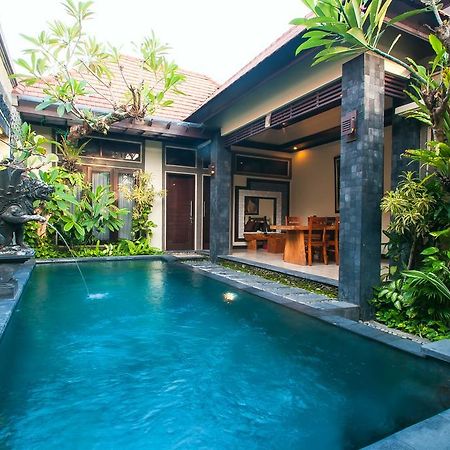 Taman Sari Bali Villas Kerobokan ภายนอก รูปภาพ